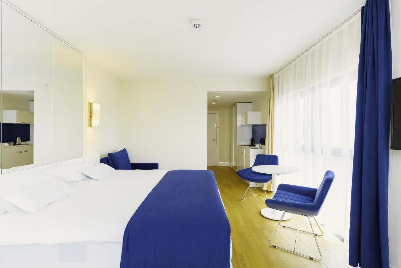 Elegance Sea View Aparthotel In Orbi City Batumi Kültér fotó
