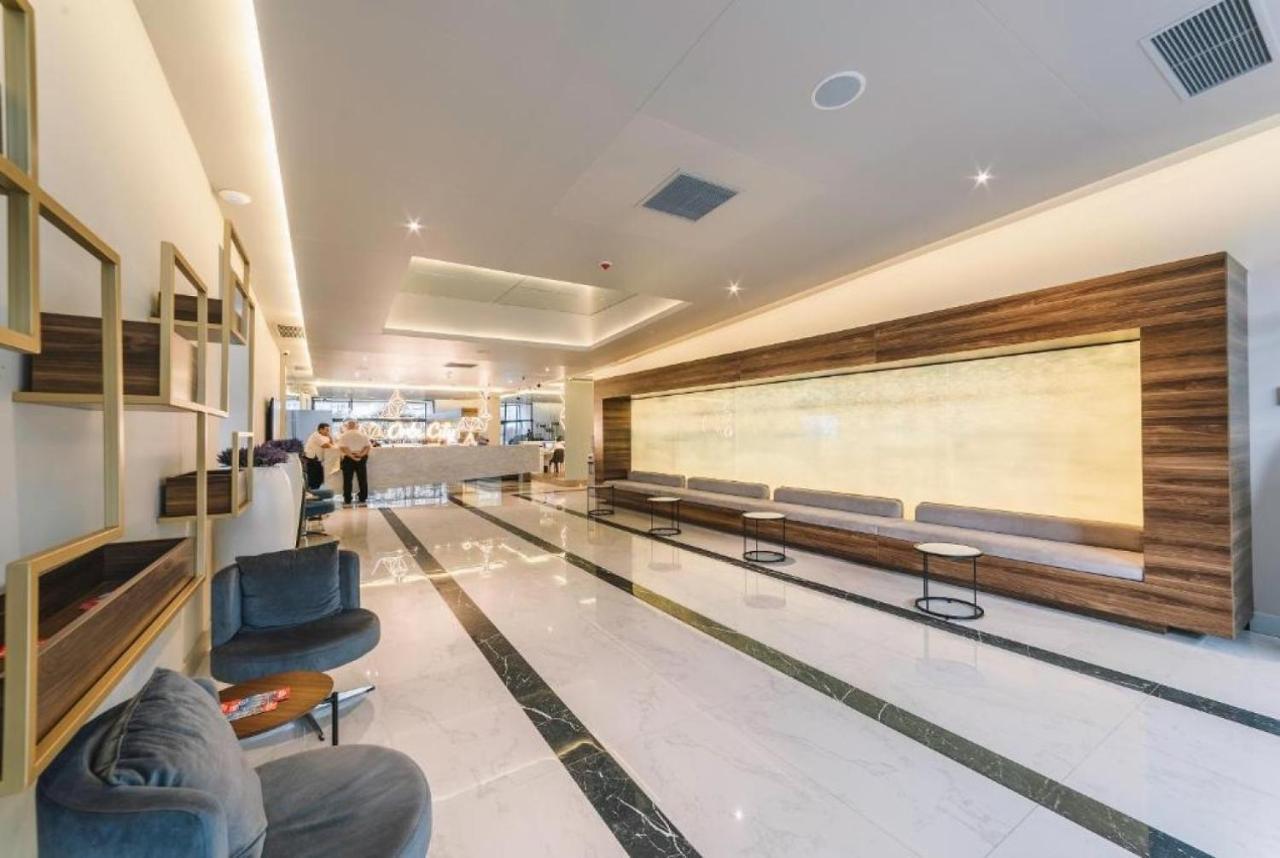 Elegance Sea View Aparthotel In Orbi City Batumi Kültér fotó