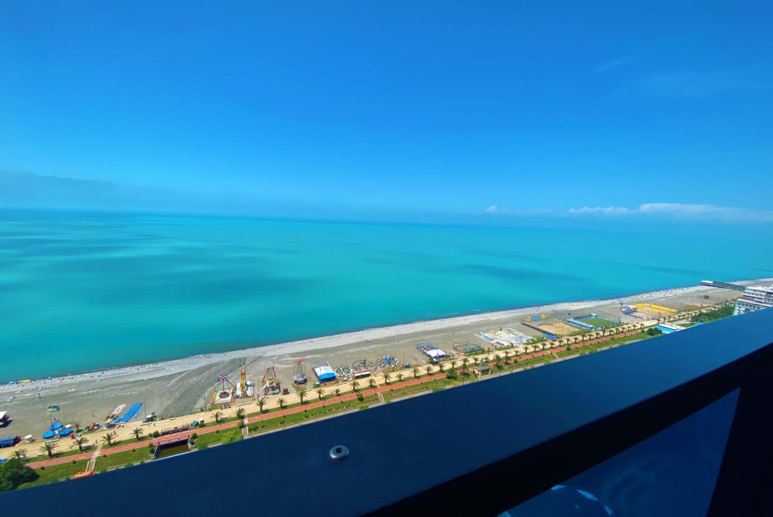 Elegance Sea View Aparthotel In Orbi City Batumi Kültér fotó